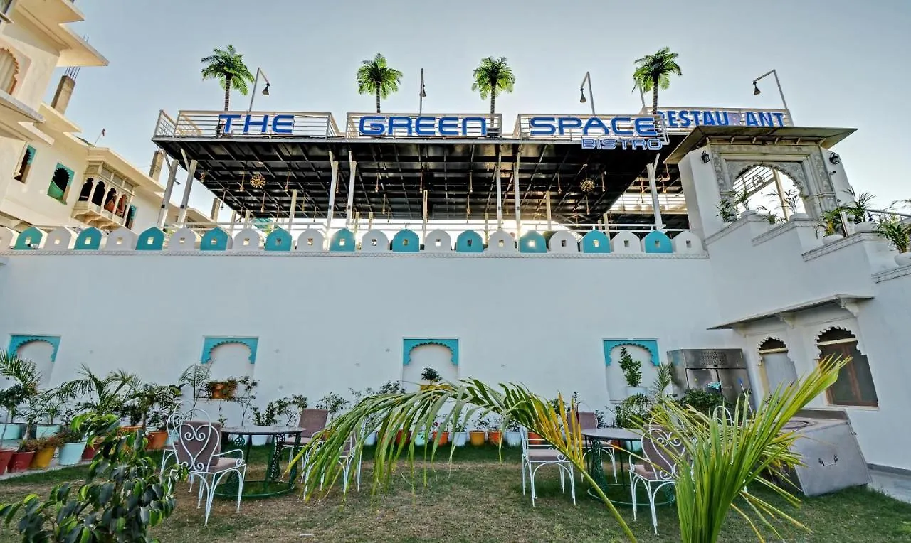***  Treebo Khakhri Haveli Hotel Udaipur India