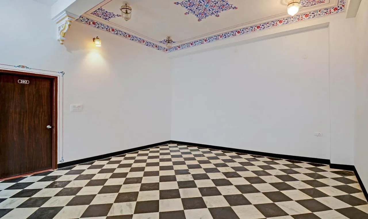 ***  Treebo Khakhri Haveli Hotel Udaipur India